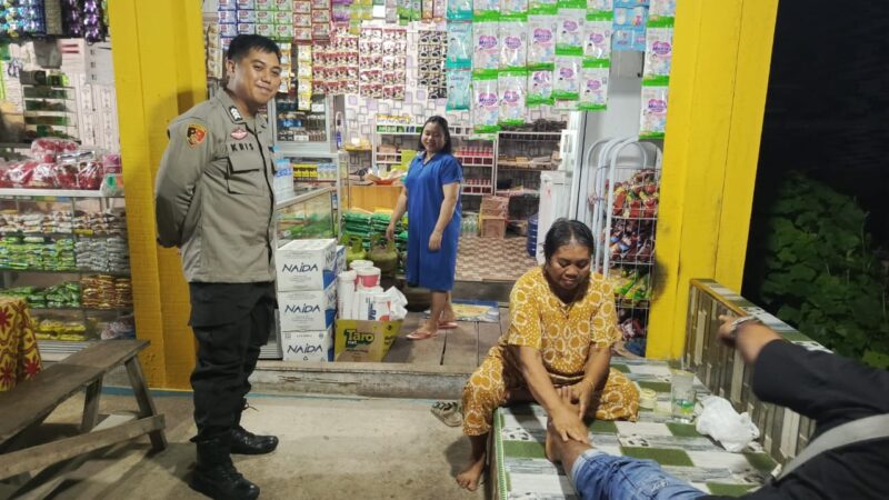 Saat Patroli Harkamtibmas, Polsek Rakumpit Kunjungi Toko Sembako