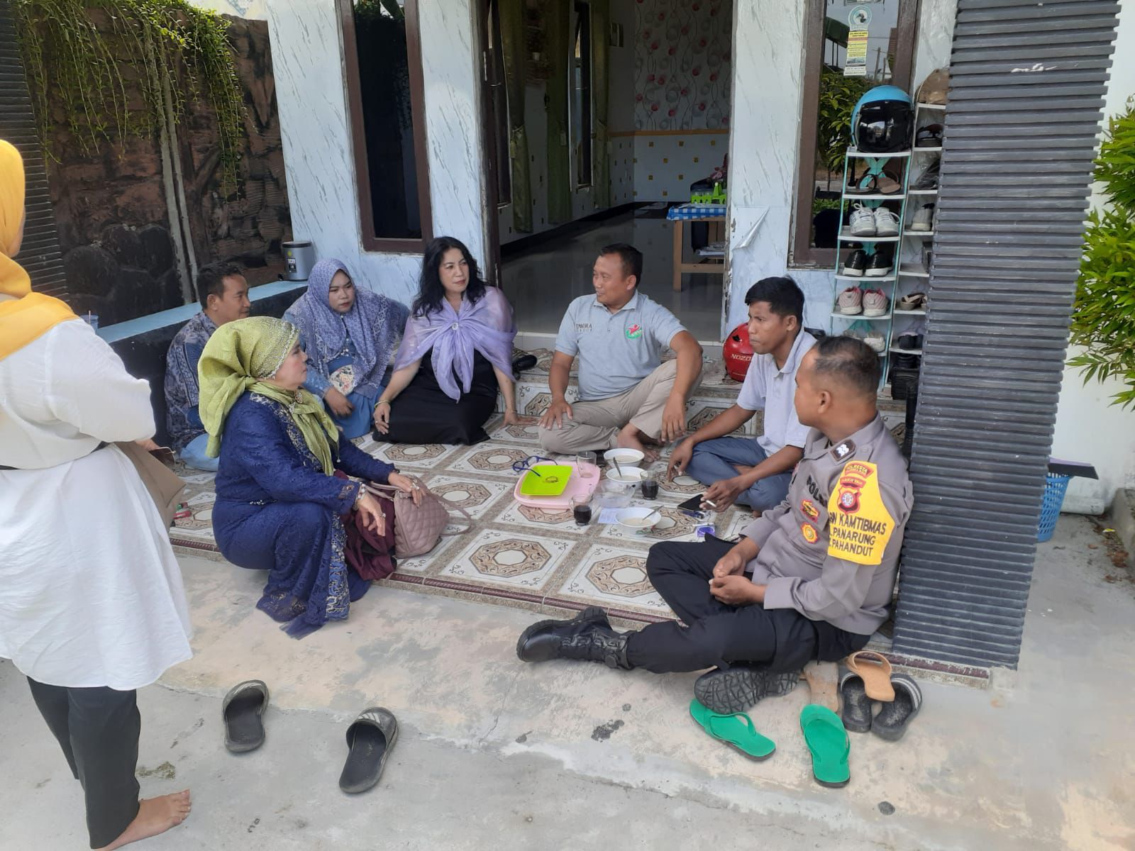Bhabinkamtibmas Panarung Tindaklanjuti Keluhan Warga Soal Hiburan Musik di Malam Hari