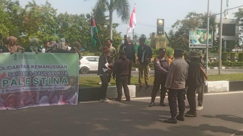 Polresta Palangka Raya Amankan Aksi Damai Bela Palestina di Area CFD
