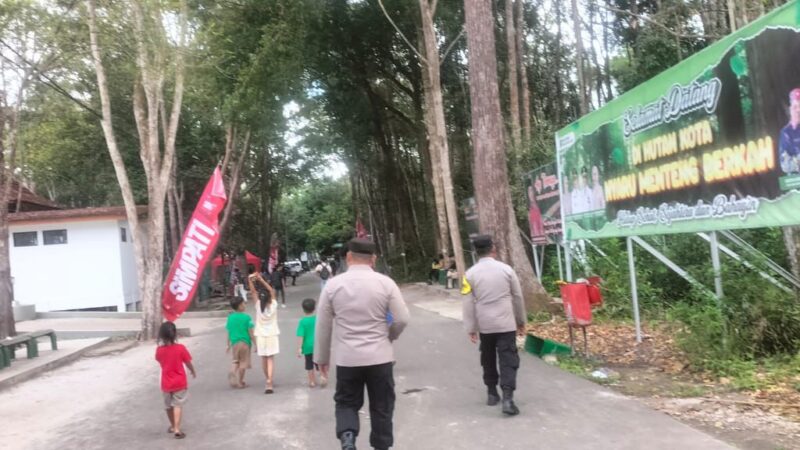 Piket Polsek Bukit Batu Pastikan Keamanan di Objek Wisata Kota Hutan Nyaru Menteng Berkah