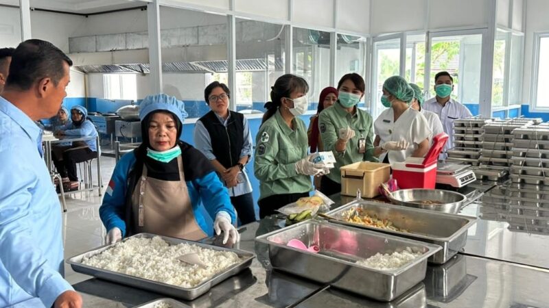 SPPG Kemala Presisi Polda Kalteng Terima Inspeksi Dinkes Kota Palangka Raya, Pastikan MBG Aman dan Higenis