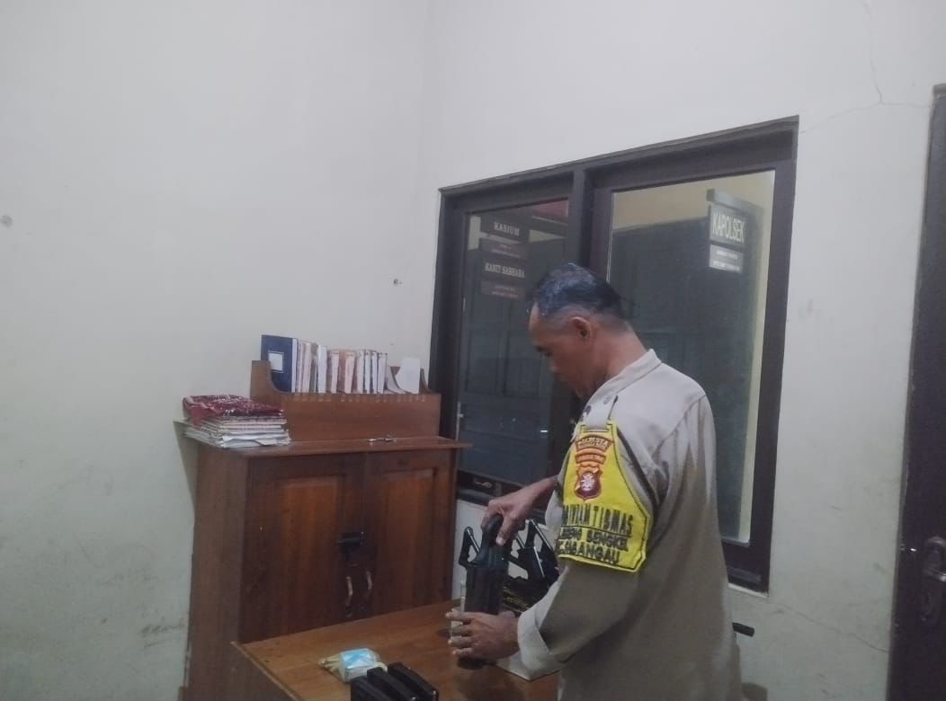 Siap Laksanakan Tugas, Polsek Sabangau Periksa Inventaris Penjagaan