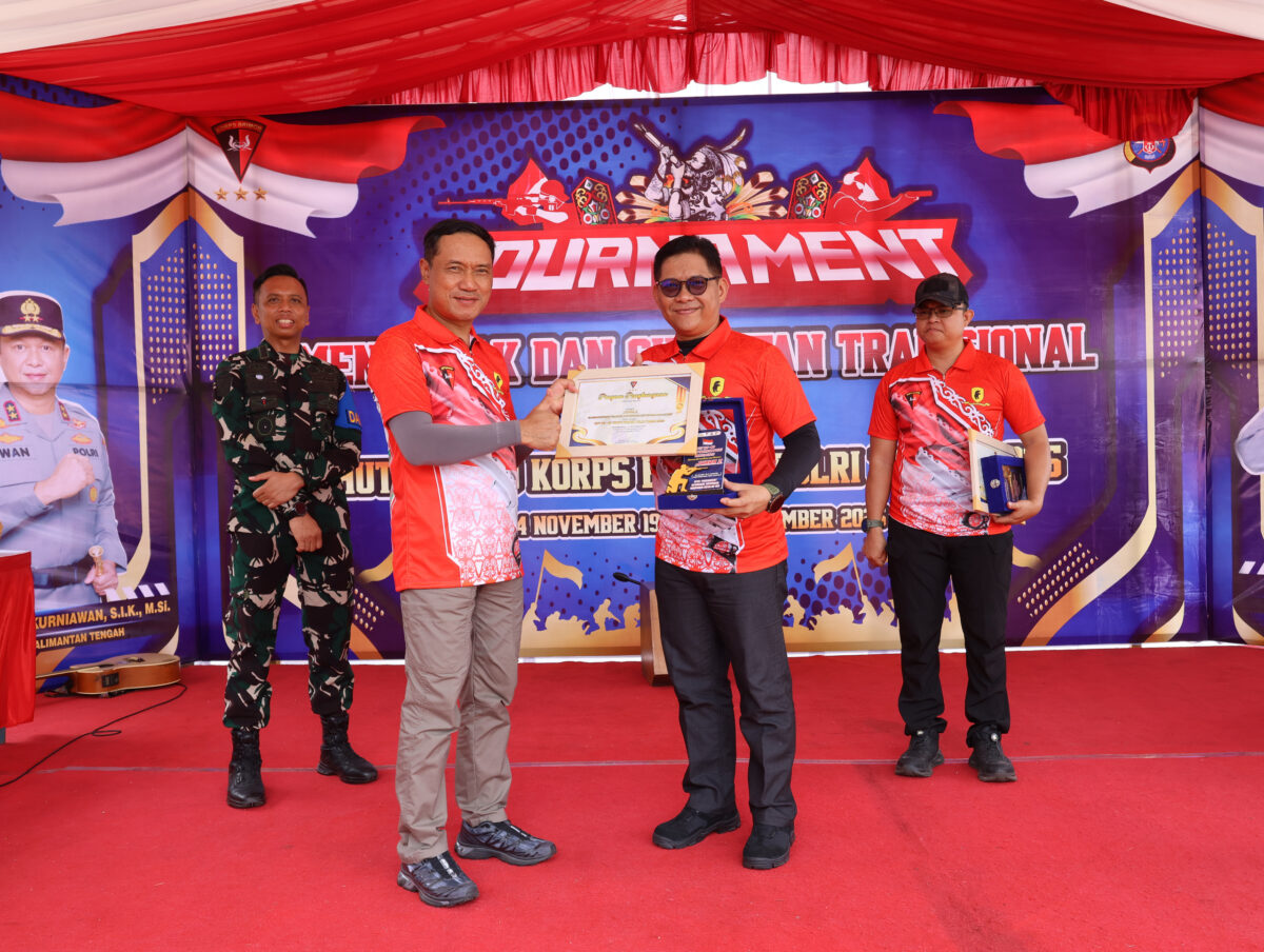Buka Lomba Menembak dan Menyumpit HUT Brimob ke-80, Kapolda Kalteng: Wujud Sinergi Dalam Melestarikan Budaya Dayak