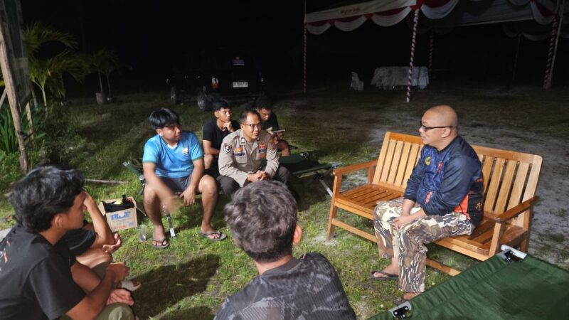 Polsek Bukit Batu Patroli Malam ke Lokasi Perkemahan Gereja Kristus Raja Antisipasi Gangguan Kamtibmas