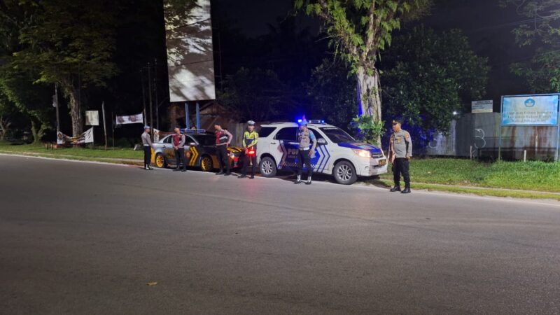 Wapawas bersama Piket Fungsi Polresta Palangka Raya Gelar Patroli Cegah Kejahatan Jalanan