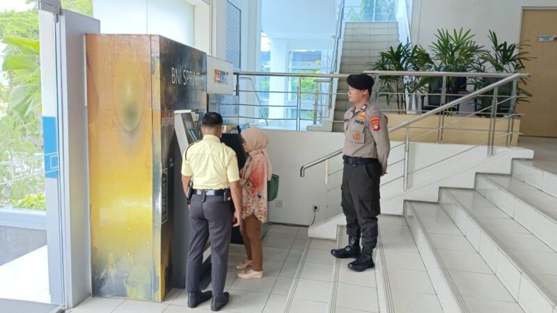 Satpamobvit Polresta Palangka Raya Pastikan Keamanan Transaksi di Kantor Perbankan