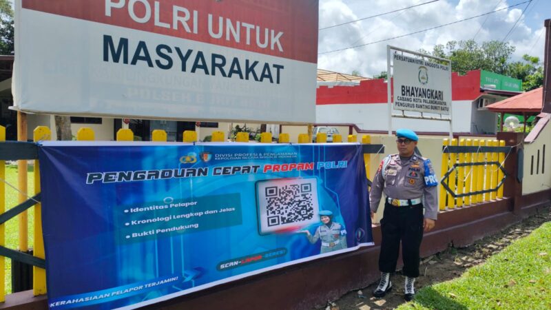 Polsek Bukit Batu Sosialisasikan Layanan Pengaduan Propam Polri di Kantor Kecamatan dan Kelurahan