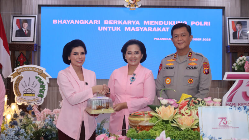 Peringatan HKGB Ke-73, Polda Kalteng Gelar Syukuran Sekaligus Salurkan Tali Asih Bantuan Pendidikan Akademik