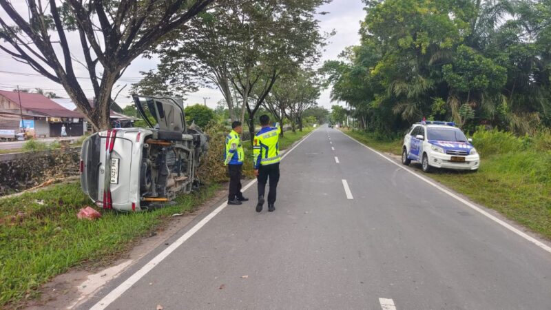 Kesigapan Unit Turjawali Satlantas Polresta Palangka Raya Tangani Kecelakaan di Jalan Ir. Soekarno