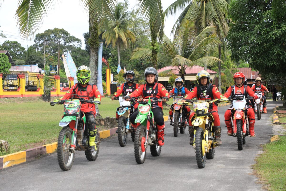 Brimob Kalteng Gelar “Satya Bhalluka Pala Adventure Trail 2025”, 600 Raider Jelajahi Alam Tangkiling dalam Semangat HUT Brimob ke-80