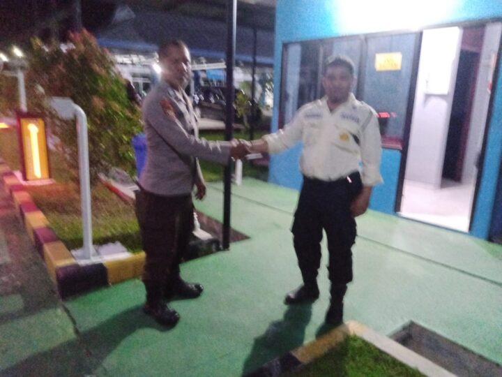 Jaga Kamtibmas, Patroli Polsek Sabangau Datangi Pos Jaga Gardu Induk PLN di Sabaru