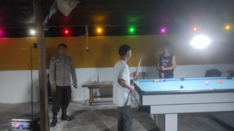 Cegah Gangguan Kamtibmas, Polsek Bukit Batu Patroli Malam di Area Banturung