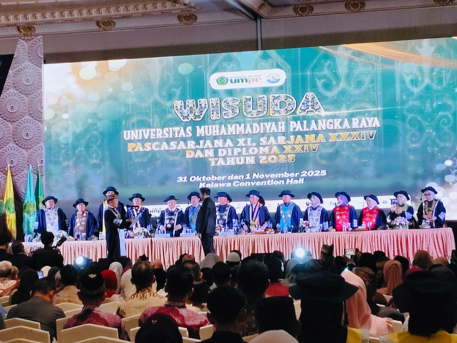 2.431 Lulusan UMPR Resmi Dikukuhkan, Kampus Siapkan Program Magister dan Doktor Tahun 2026