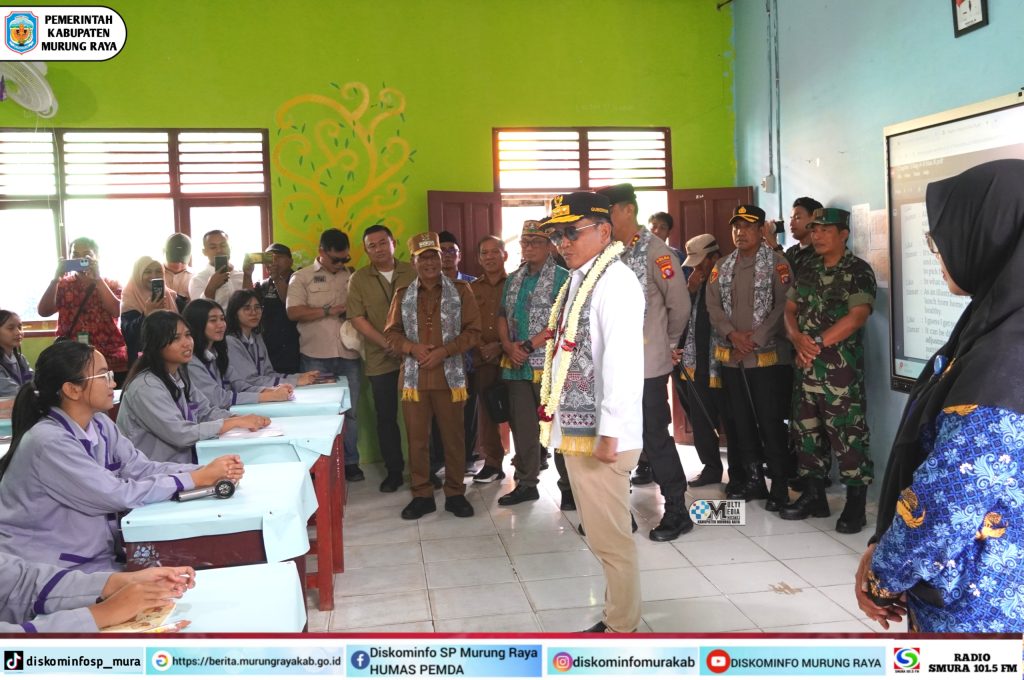 Gubernur Kalteng bersama Bupati Mura Kunjungi SMAN 1 Puruk Cahu