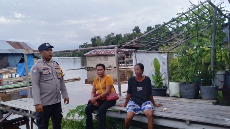 Polsek Rakumpit Kunjungan ke Warga Petuk Barunai untuk Tingkatkan Kewaspadaannya