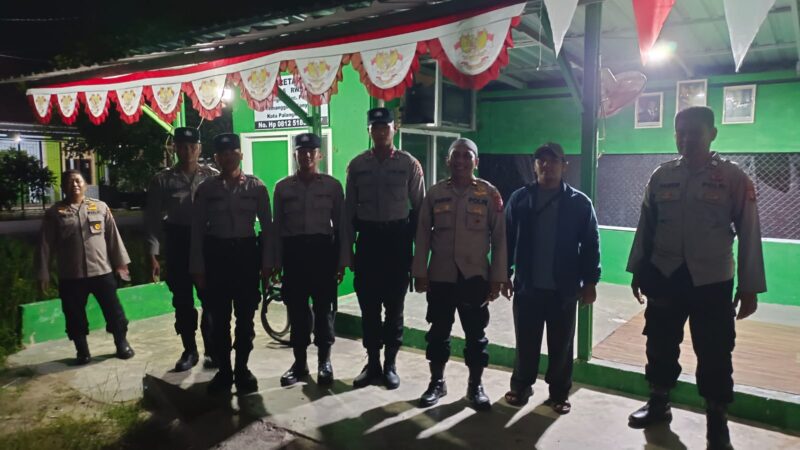 Siswa Latja SPN Polda Kalteng Sambangi Pos Satkamling Jalan Temanggung Kanyapi