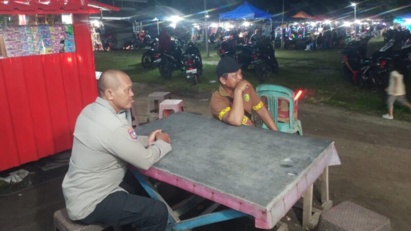 Demi Rasa Aman, Polsek Sabangau Sharing Kamtibmas di Pasar Rakyat Kalampangan