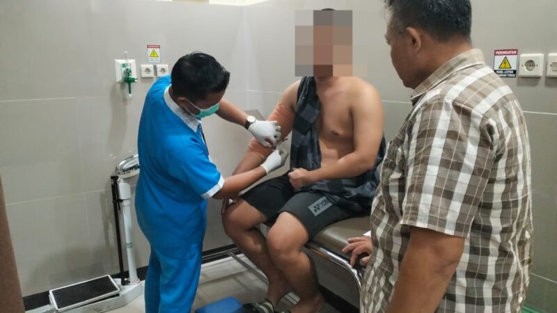 Sattahti Polresta Palangka Raya Lakukan Perawatan Tahanan Usai Operasi