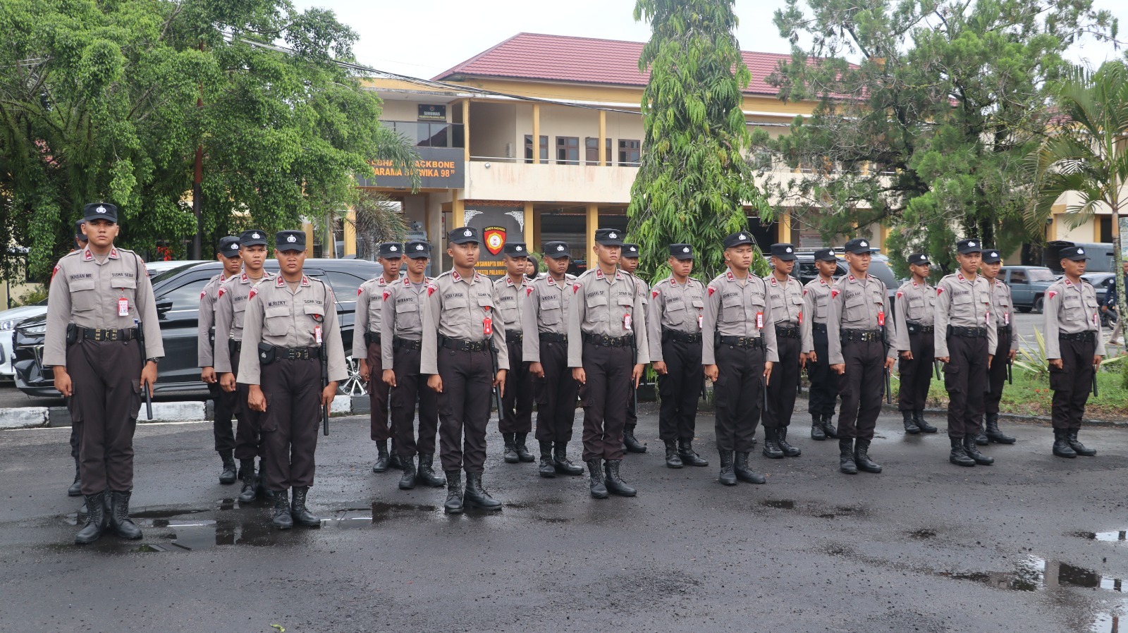 Pimpin Apel Pagi, Kasatbinmas Ingatkan Personel untuk Jauhi Gaya Hidup Hedonis