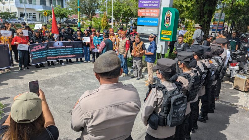 Sebanyak 74 Personel Polresta Palangka Raya Jaga Keamanan Aksi Damai Aliansi GDAN