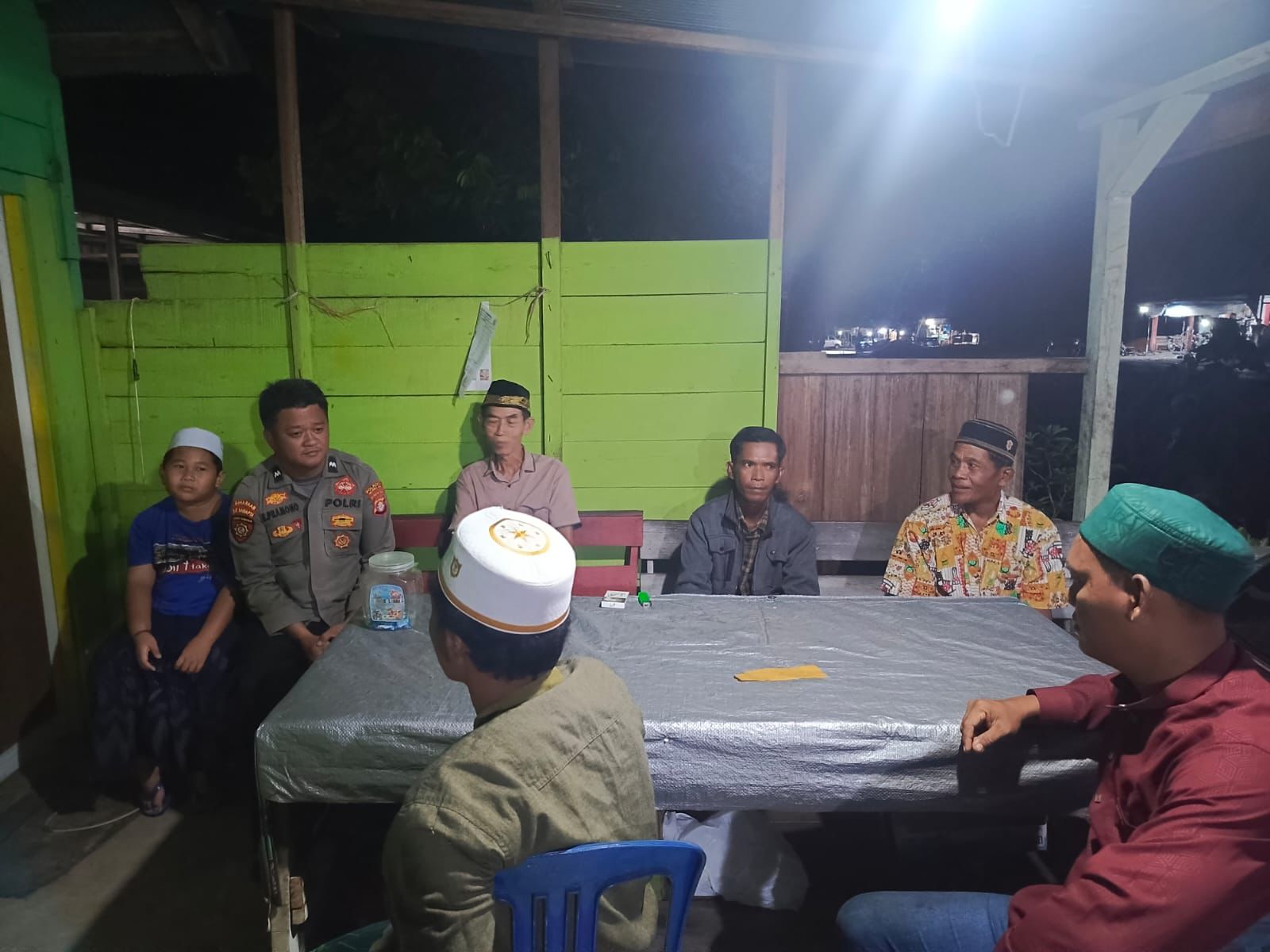 Polsek Rakumpit Gelar Patroli Harkamtibmas untuk Antisipasi Gangguan Keamanan