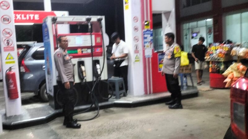 Gelar Patroli ke SPBU Tangkiling, Polsek Bukit Batu Imbau Warga Waspadai Aksi Premanisme