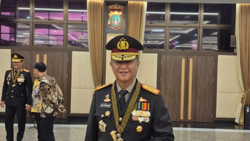 Bentuk Pengabdian Wujudkan Kamtibmas, Kapolda Kalteng Dianugerahi Bintang Bhayangkara Pratama