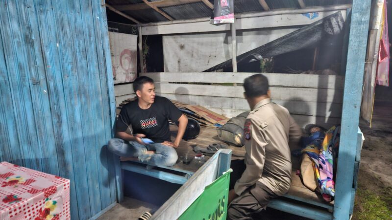 Polri untuk Masyarakat, Patroli Polsek Bukit Batu Sambangi Warga di Warung
