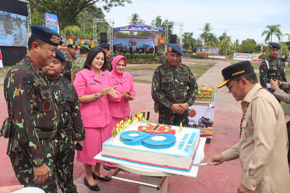 Tari Kolosal hingga Aksi Lapangan Warnai Syukuran HUT Brimob ke-80 di Polda Kalteng