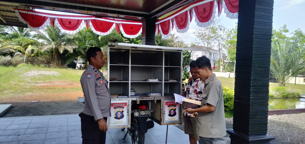 Polsek Rakumpit Gulirkan Program Bajaka Presisi dan Optimis Tingkatkan Minat Baca Pelajar dan Warga