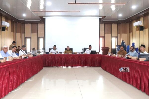 Wabup Mura Hadiri Rapat Finalisasi Badan Pengelola Masjid Agung Puruk Cahu