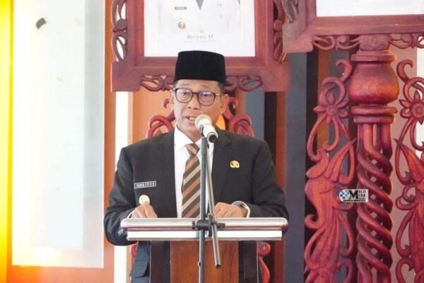 Bupati Mura Heriyus Lantik Direktur Perumda Danum Pomolum