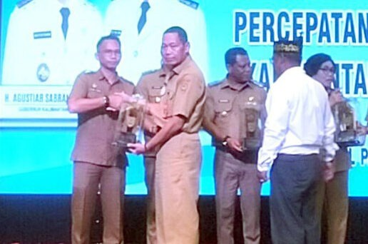 Pemkab Mura Raih Penghargaan Terkolaboratif Dalam Aksi Konvergensi Cepat Penurunan Stunting