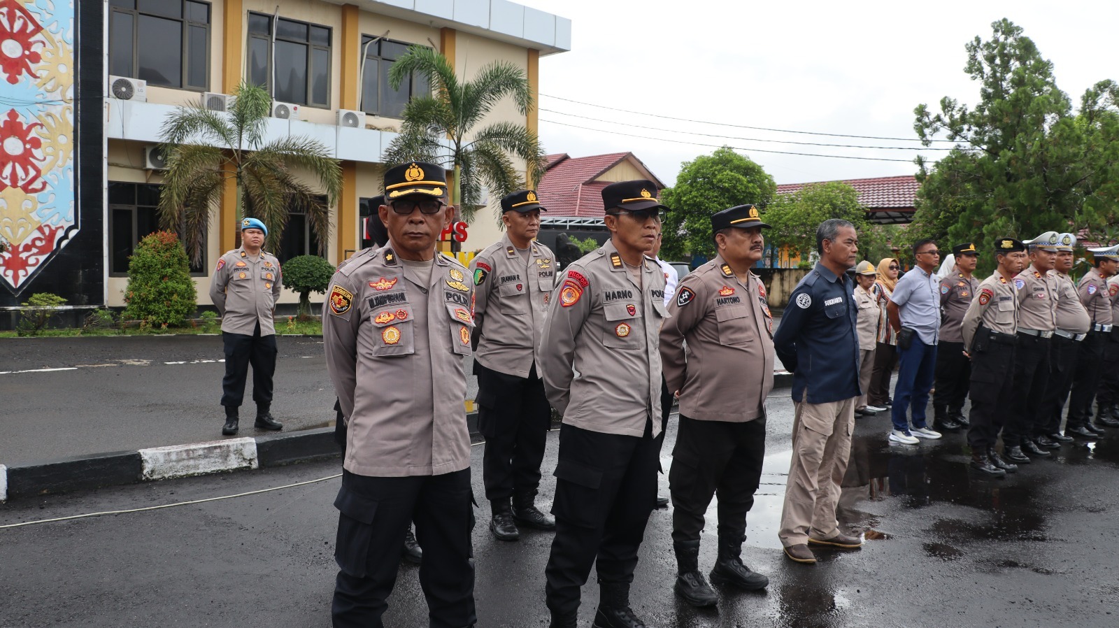Apel Pagi Polresta Palangka Raya, Kabag SDM Tekankan Penguatan Personel dan Pembinaan Administrasi