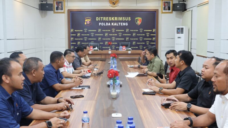 Tinjau Rikmin Awal Penerimaan Bintara Brimob Polri di Polda Kalteng, Wakapolda Pastikan Panitia Profesional dan BETAH
