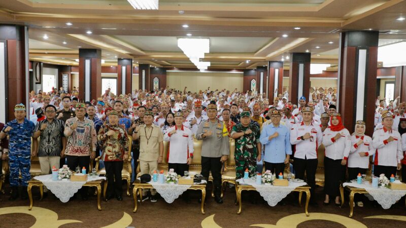 Dukung Program Pemerintah, Wakapolda Didampingi Dirbinmas Polda Kalteng Hadiri Pengukuhan DPD Dan DPC Abpednas Se-Kalteng Masa Bakti 2025-2030