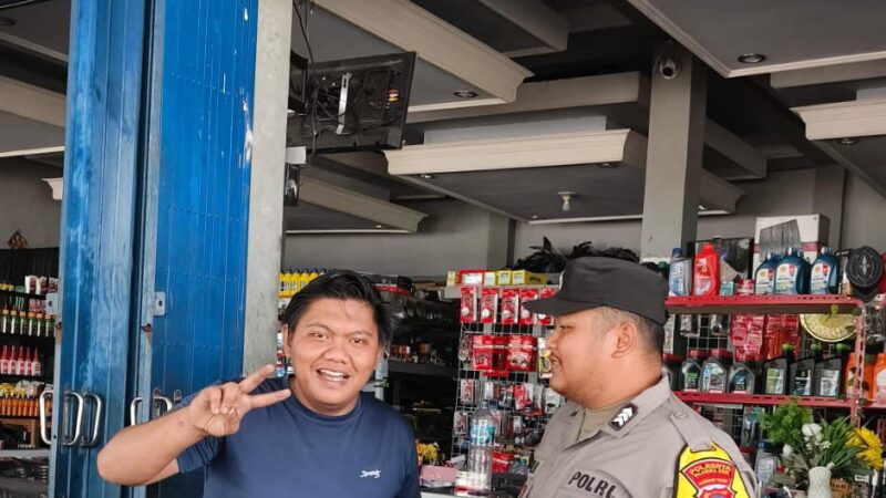 Patroli Dialogis Polsek Rakumpit Disambut Hangat Pemilik Bengkel Motor