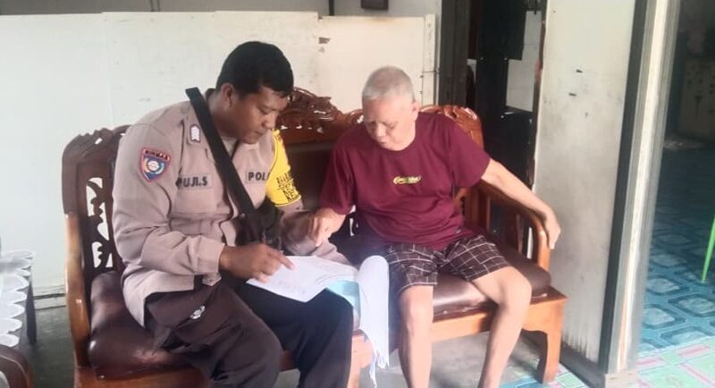 Bhabinkamtibmas Langkai Sambang Pengurus RT dan RW untuk Perkuat Sinergi Kamtibmas