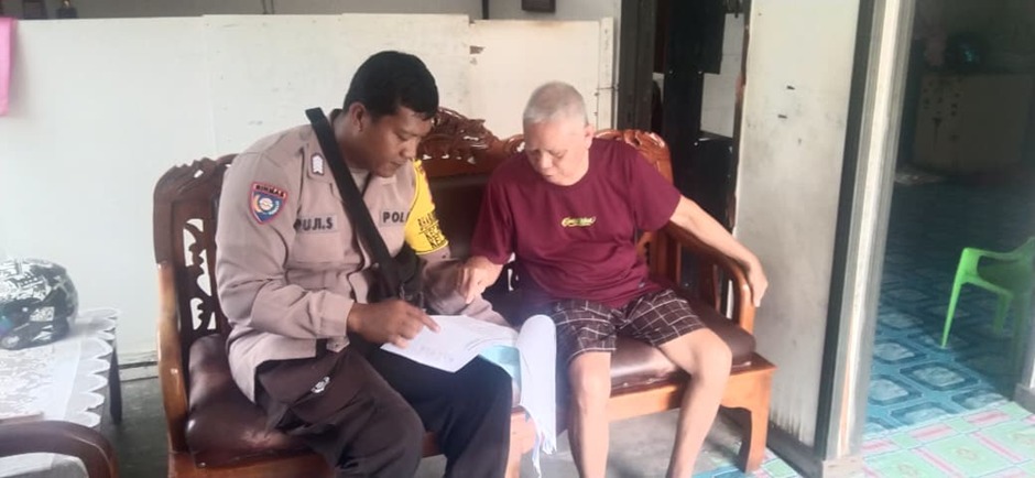 Bhabinkamtibmas Langkai Sambang Pengurus RT dan RW untuk Perkuat Sinergi Kamtibmas