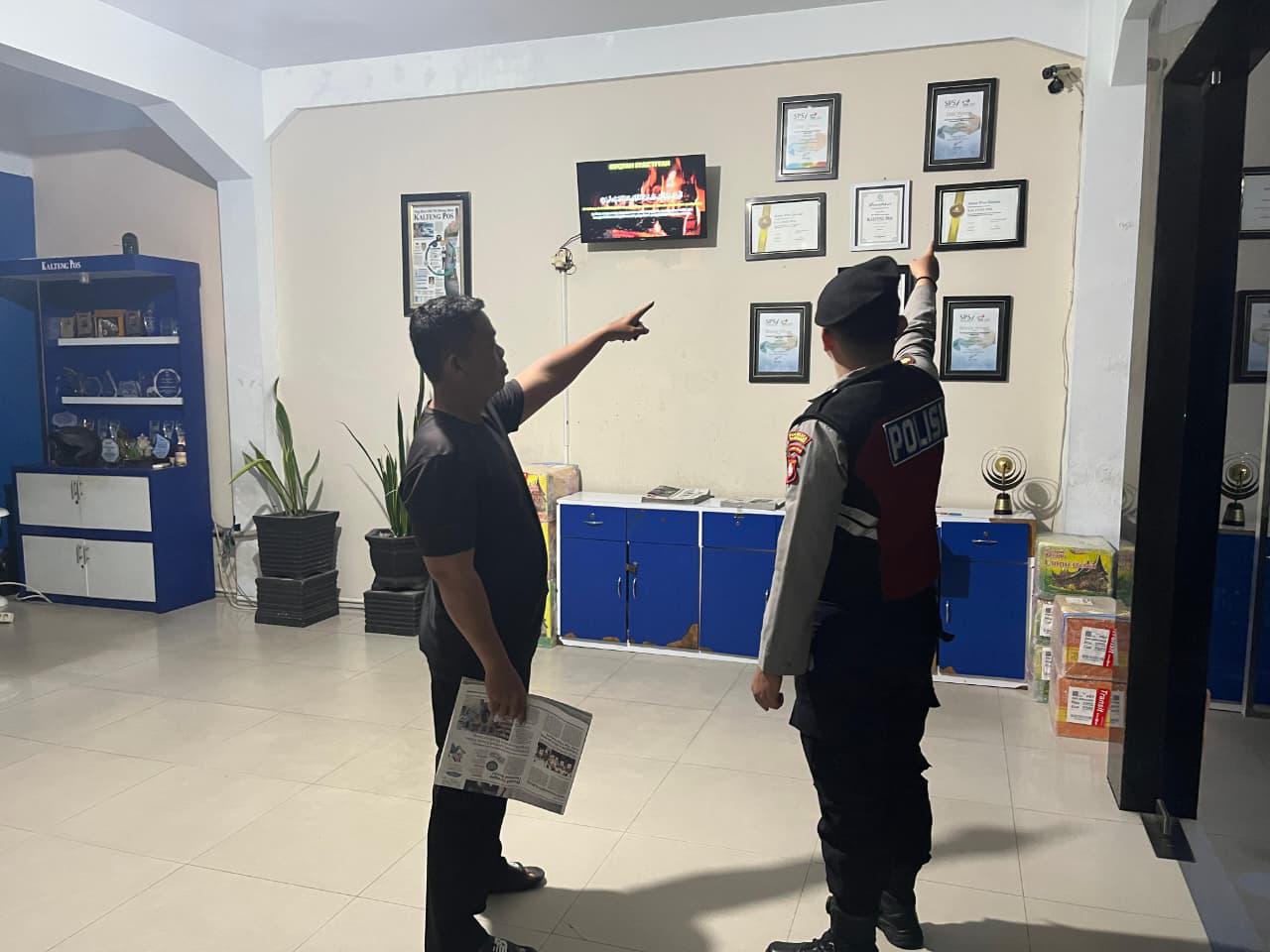 Patroli Satsamapta Polresta Palangka Raya Cek Situasi Kamtibmas di Kantor Kalteng Pos