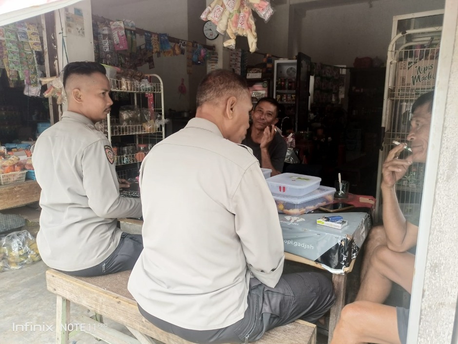 Personel Polsubsektor Jekan Raya Gelar Patroli Dialogis Cegah Gangguan Kamtibmas