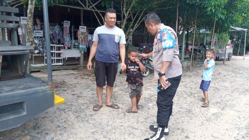 Rangkul para Warga Sejak Dini, Polsek Sabangau Tanamkan Polri untuk Masyarakat
