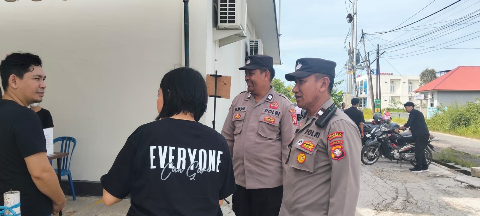 Polresta Palangka Raya Amankan Baksos Christmas Movement 2025 di Gereja Mawar Sharon