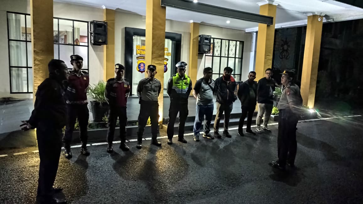 Pawas Polresta Palangka Raya Pimpin Apel Persiapan Patroli Malam Antisipasi Balap Liar