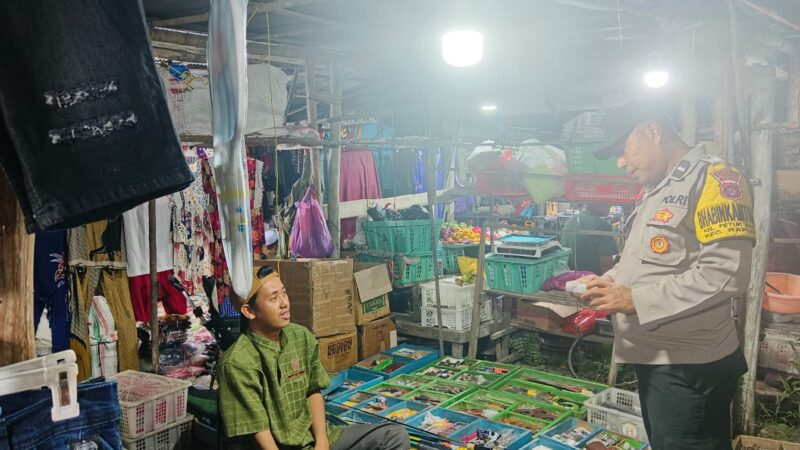 Polsek Rakumpit Optimalkan Patroli Sambang, Jaga Stabilitas Kamtibmas dan Cegah Gangguan di Malam Hari