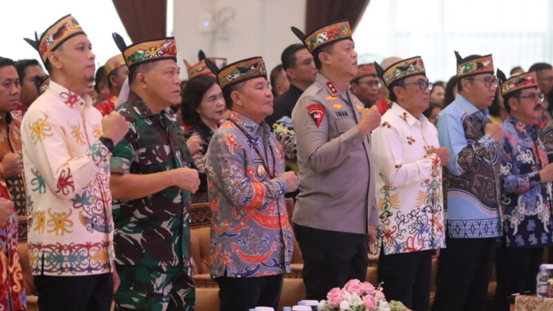 Perkuat Sinergi dan Kolaborasi, Kapolda Kalteng Hadiri Perayaan Natal di Kapuas