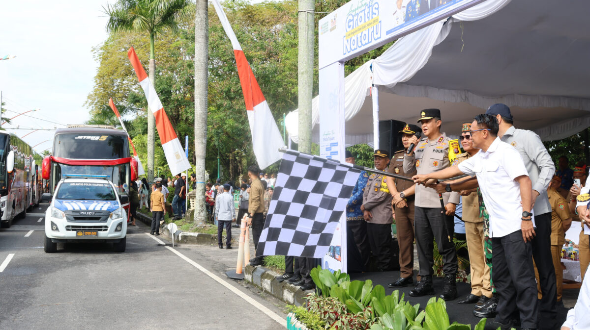 Polda Kalteng Bersama Pemprov Fasilitasi Mudik Gratis Jelang Nataru, 323 Pemudik Tujuan Banjarmasin, Pangkalan Bun dan Sampit Resmi Diberangkatkan