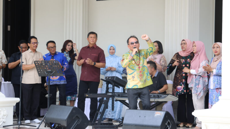 Penuh Damai dan Sukacita, Perayaan Natal di Rujab Kapolda Kalteng Dihadiri Gubernur bersama Forkopimda