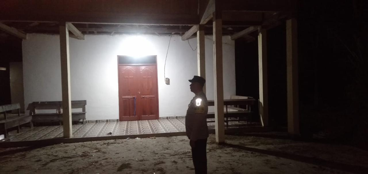 Dengan Berjalan Kaki, Personel Tinjau Keamanan Mapolsek Rakumpit