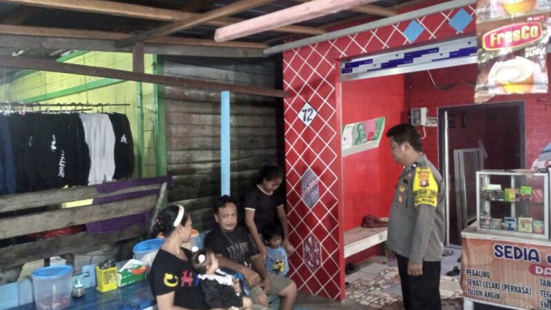 Sambut Nataru, Polsek Rakumpit Gelar Patroli Harkamtibmas dan Sosialisasi Call Center 110